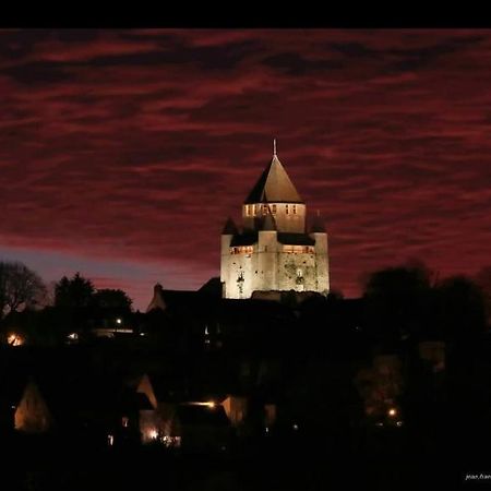 Détente provinoise Provins Exterior foto